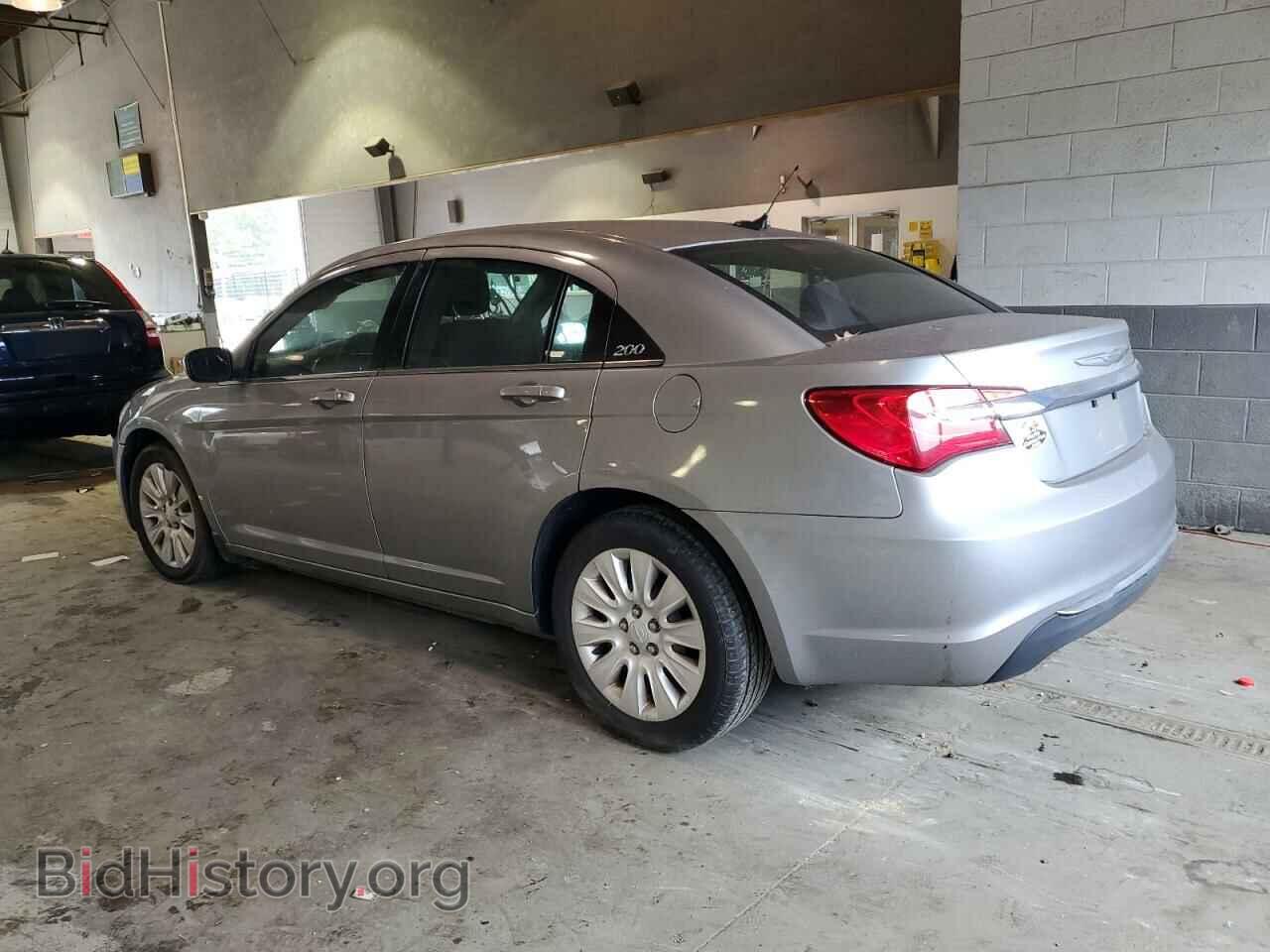 2013 CHRYSLER 200 - VIN: 1C3CCBAB6DN640355 - Фото 2