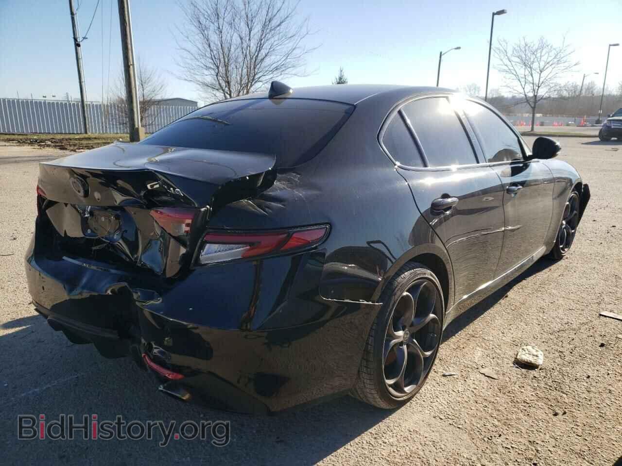 2017 ALFA ROMEO GIULIA - VIN: ZARFAECNXH7557423 - Фото 4