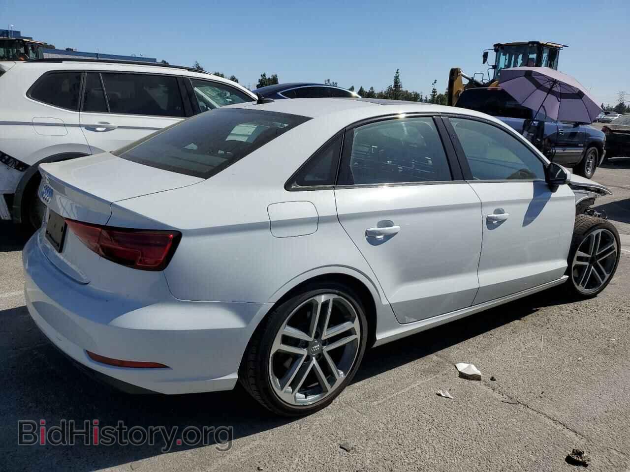 2019 AUDI A3 - VIN: WAUAUGFF2KA086788 - Фото 3