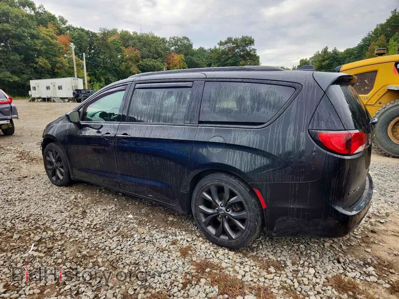2018 CHRYSLER PACIFICA - VIN: 2C4RC1FG1JR204502 - Photo 2