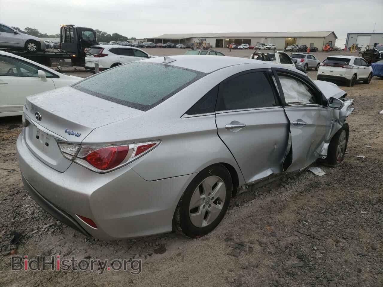2012 HYUNDAI SONATA - VIN: KMHEC4A42CA033551 - Фото 3