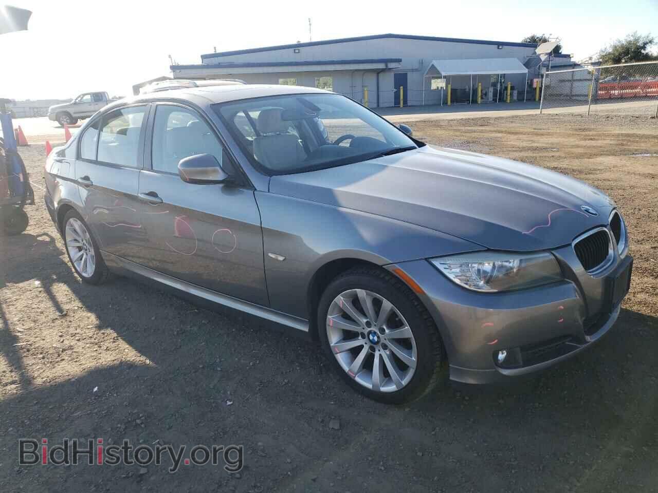 2011 BMW 3 SERIES - VIN: WBAPH7C53BE679742 - Фото 4