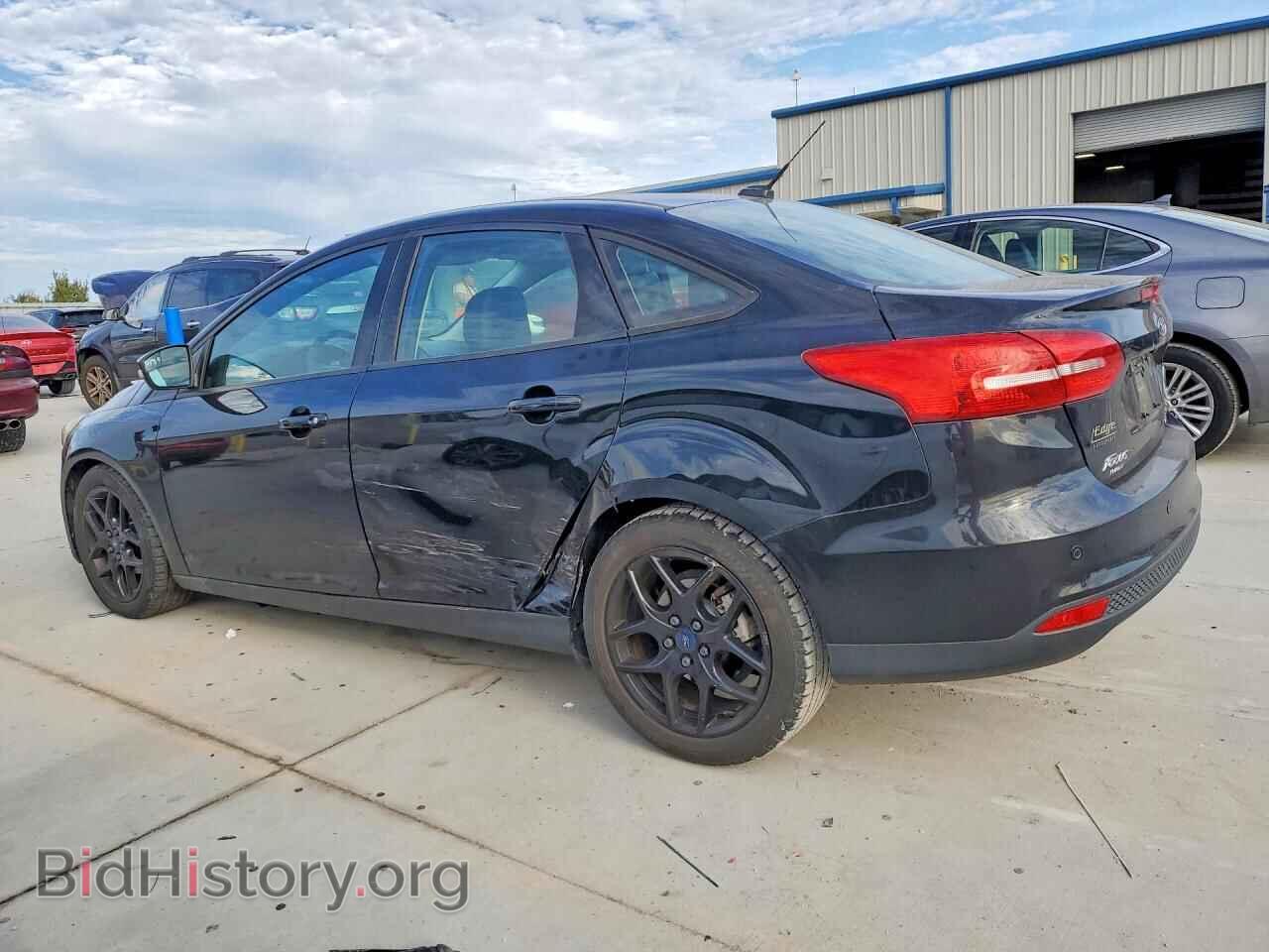 2016 FORD FOCUS - VIN: 1FADP3F24GL359082 - Фото 2