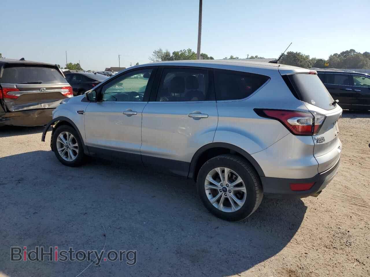 2017 FORD ESCAPE - VIN: 1FMCU0GD1HUB73732 - Фото 2