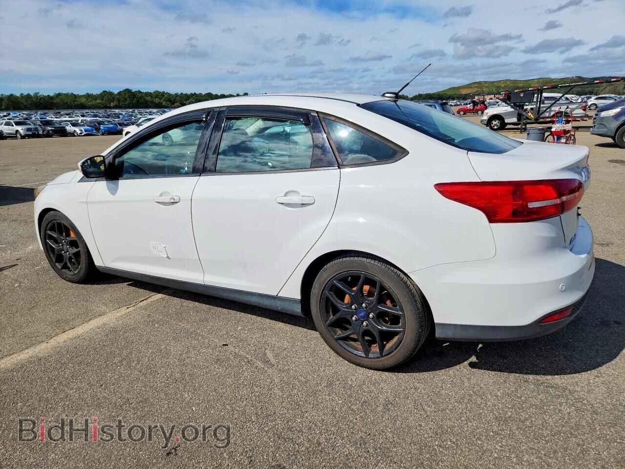 2016 FORD FOCUS - VIN: 1FADP3F21GL223654 - Фото 2