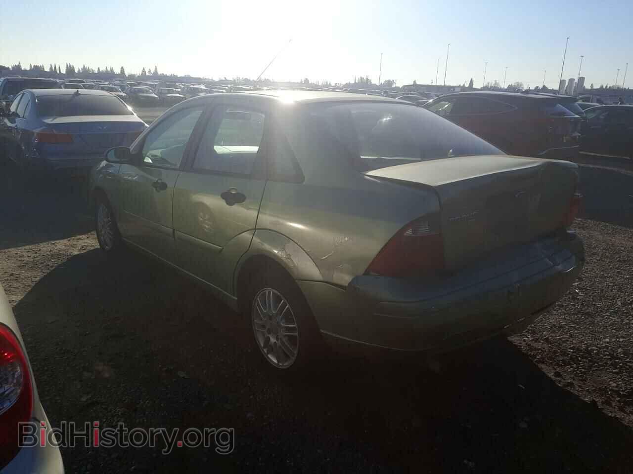 2007 FORD FOCUS - VIN: 1FAHP34N27W211848 - Фото 2