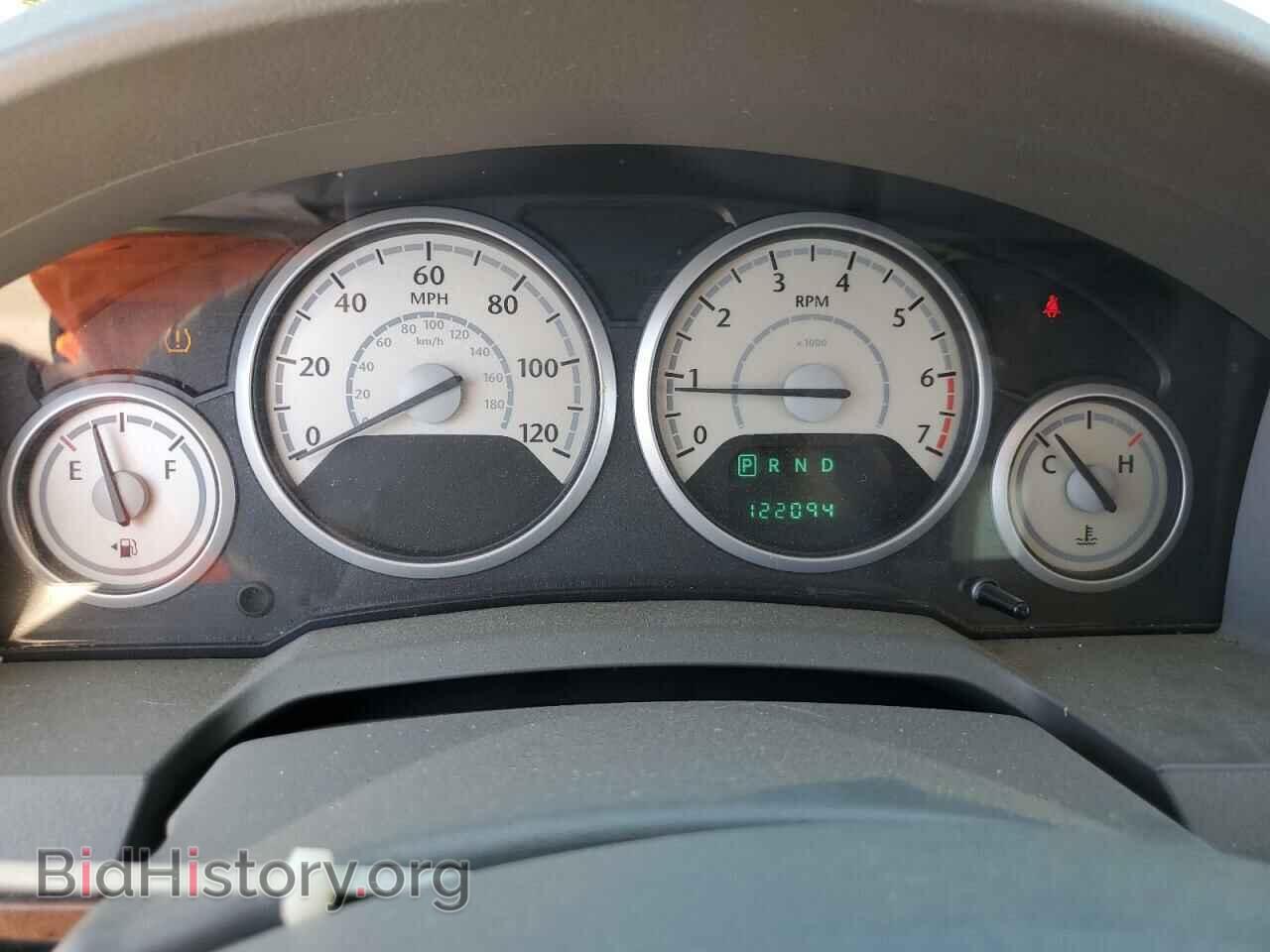 2008 CHRYSLER MINIVAN - VIN: 2A8HR44H28R618303 - Фото 9