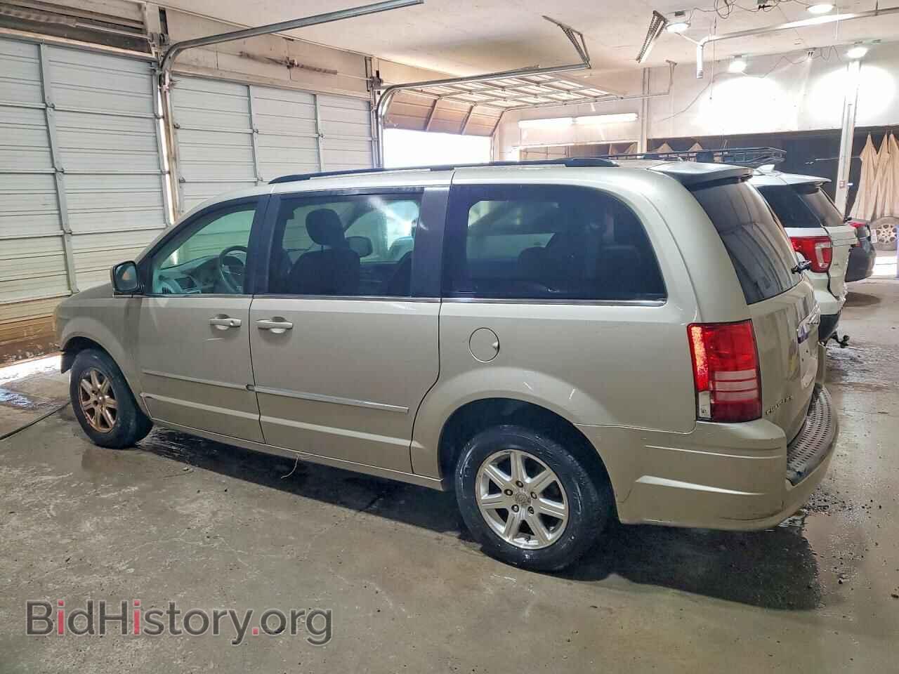 2009 CHRYSLER MINIVAN - VIN: 2A8HR54149R674060 - Photo 2