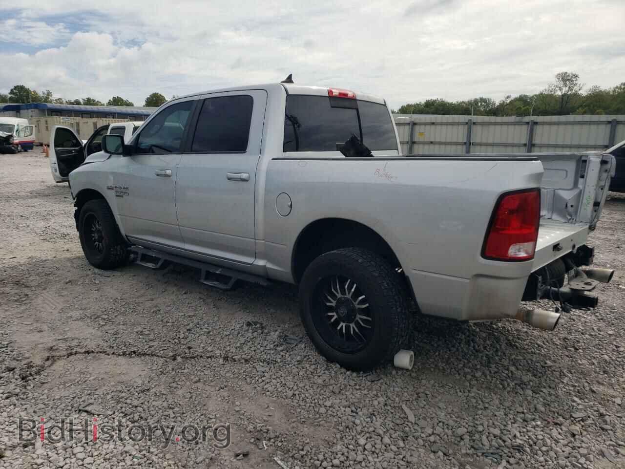 2019 RAM 1500 - VIN: 1C6RR7LT7KS571544 - Photo 2