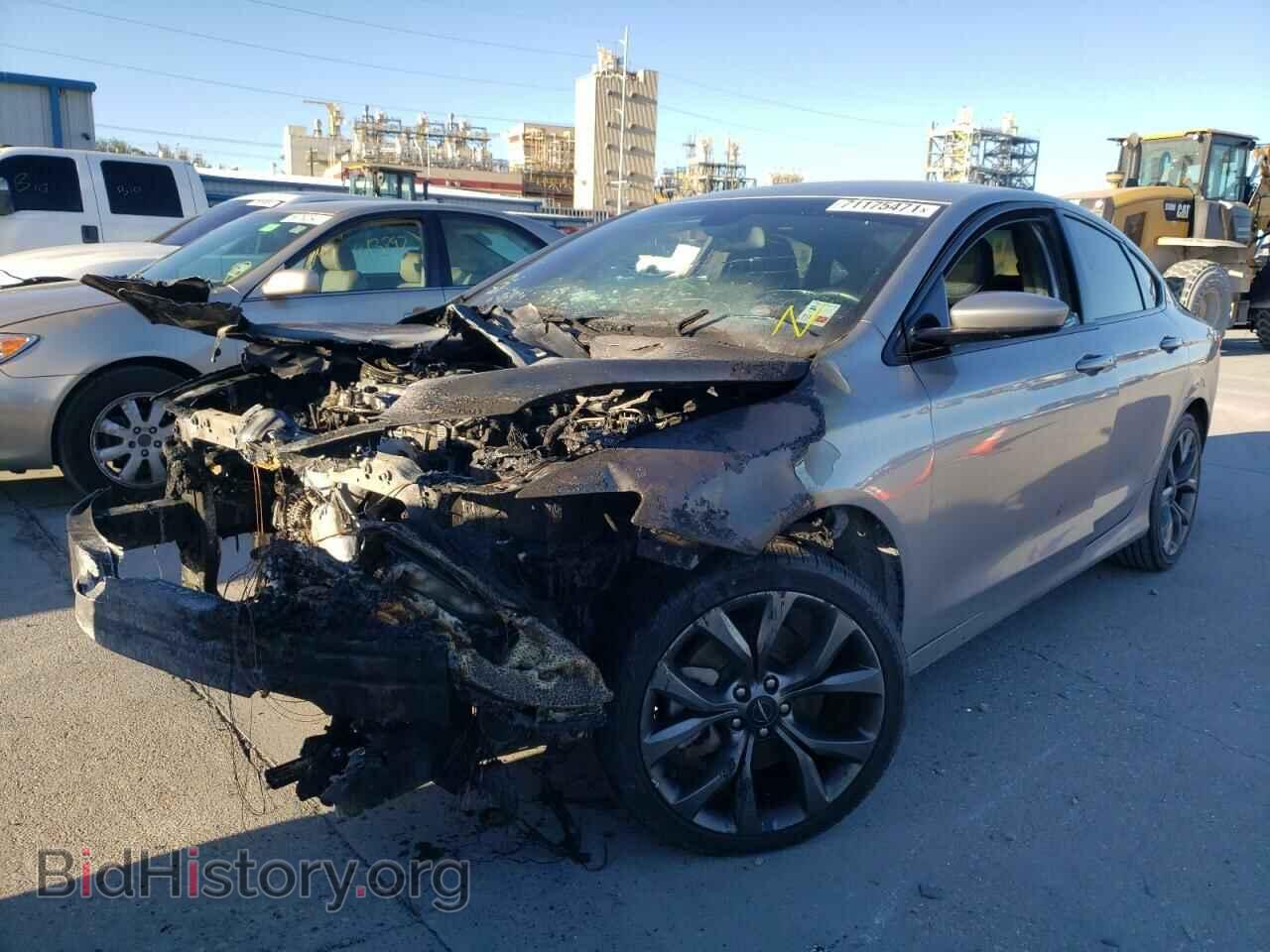 2016 CHRYSLER 200 - VIN: 1C3CCCBB9GN144538 - Фото 2