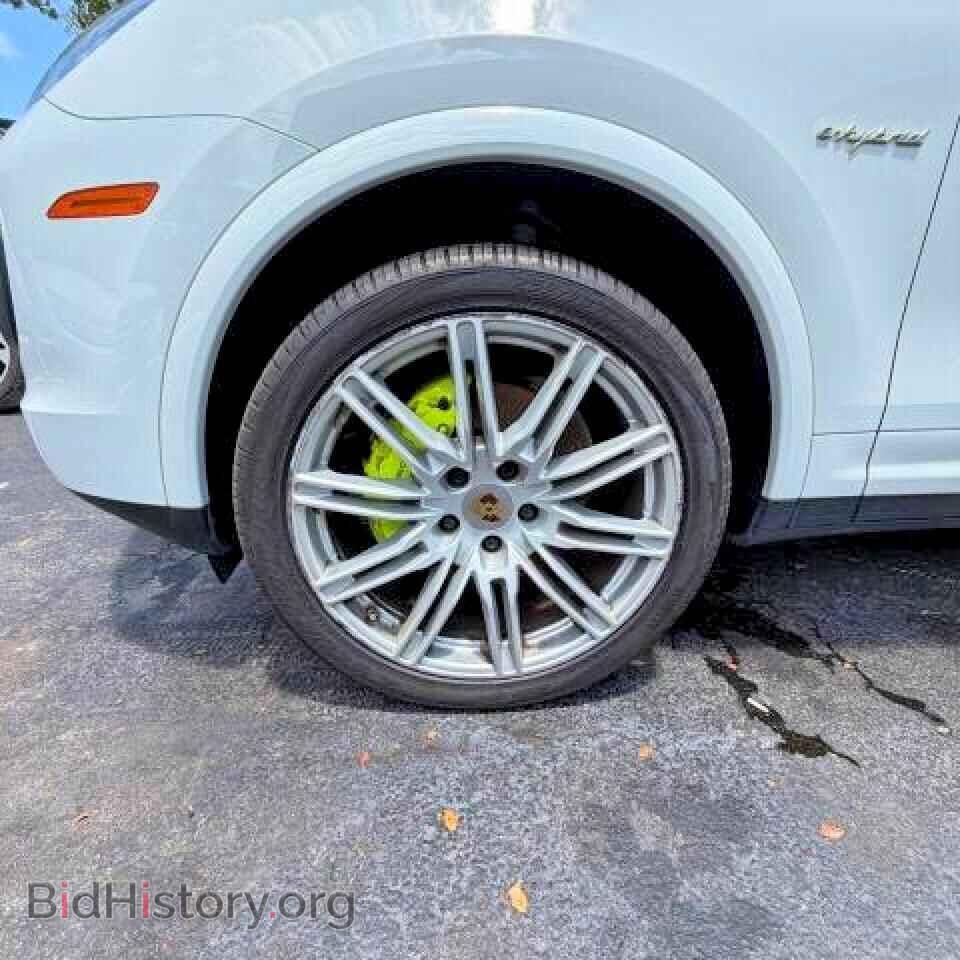 2017 PORSCHE CAYENNE - VIN: WP1AE2A26HLA70970 - Photo 13