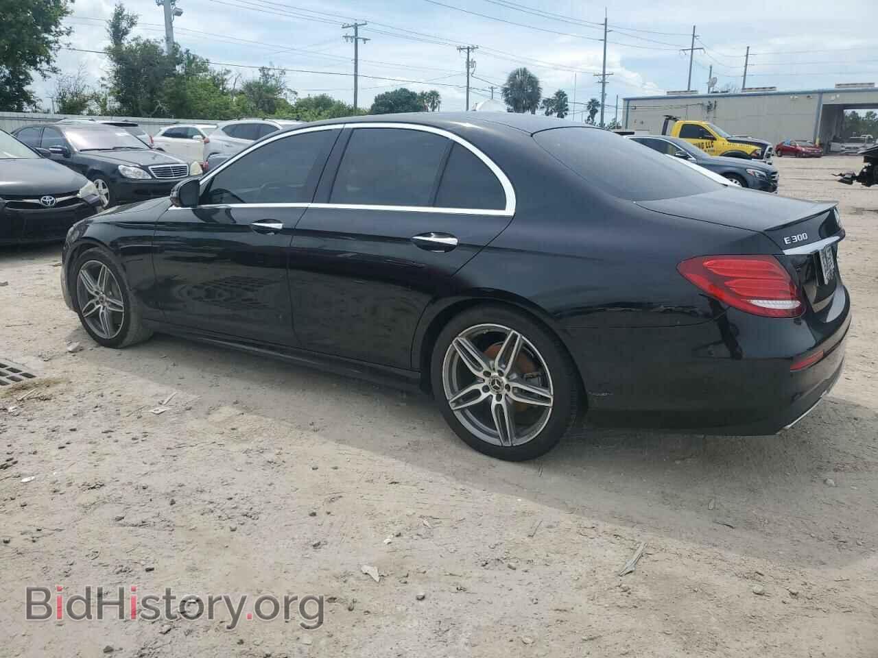 2019 MERCEDES-BENZ E-CLASS - VIN: WDDZF4JB8KA508541 - Фото 2