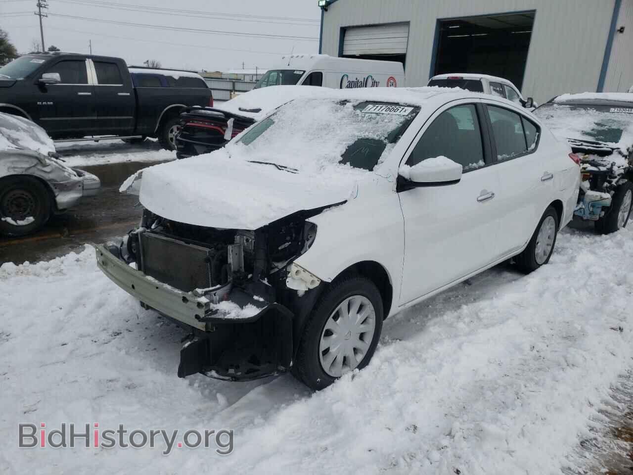 2018 NISSAN VERSA - VIN: 3N1CN7AP1JL827113 - Фото 2