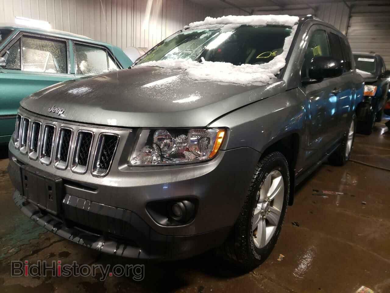 2012 JEEP COMPASS - VIN: 1C4NJDEB5CD599334 - Photo 2