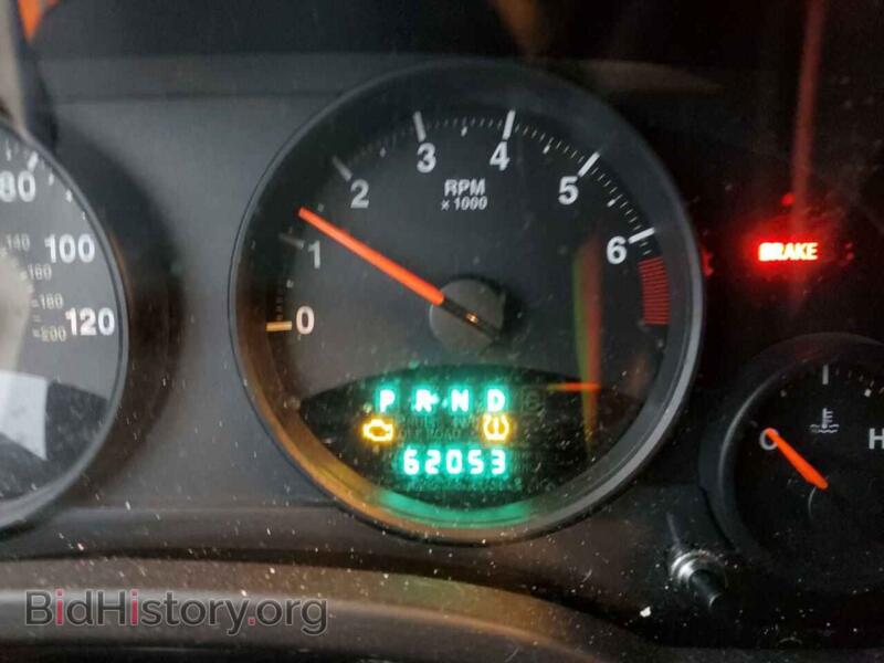 2011 Jeep COMPASS (VIN 1J4NF1FB7BD282873) — photo 9 of 12