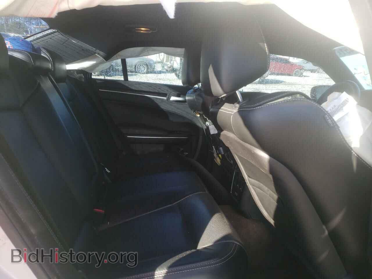 2017 CHRYSLER 300 - VIN: 2C3CCABGXHH580227 - Фото 6