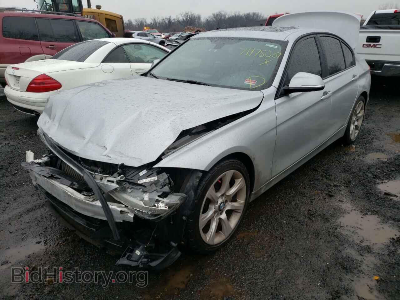 2012 BMW 3 SERIES - VIN: WBA3A9C59CF271076 - Фото 2