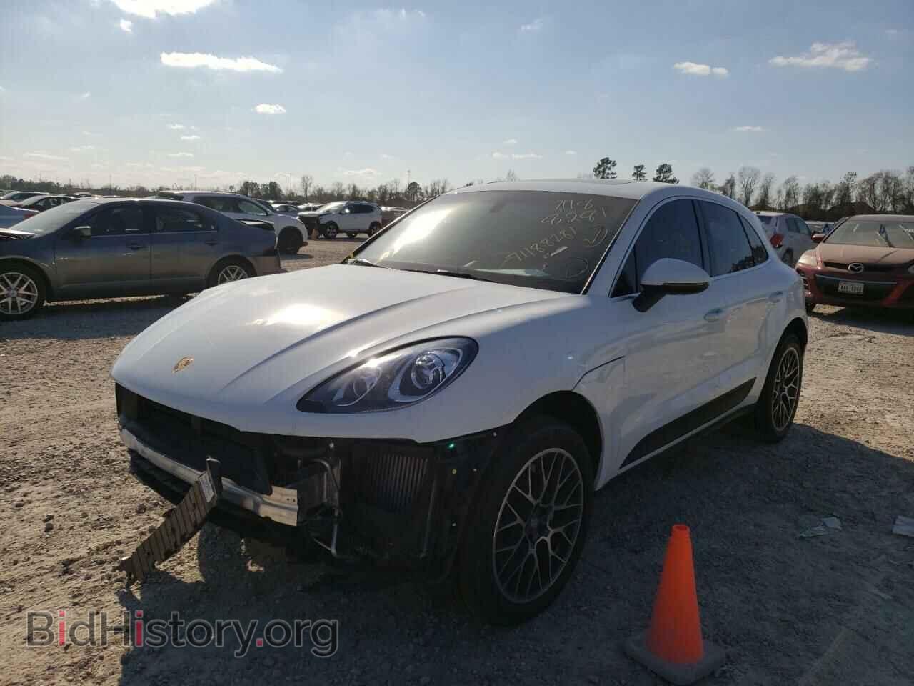2016 PORSCHE MACAN - VIN: WP1AB2A59GLB40205 - Фото 2