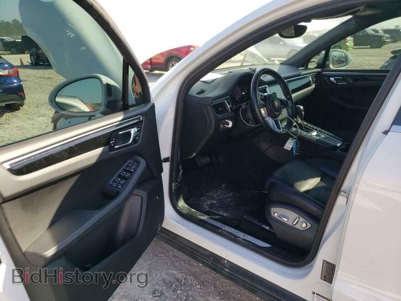 2016 PORSCHE MACAN - VIN: WP1AB2A59GLB40205 - Фото 9