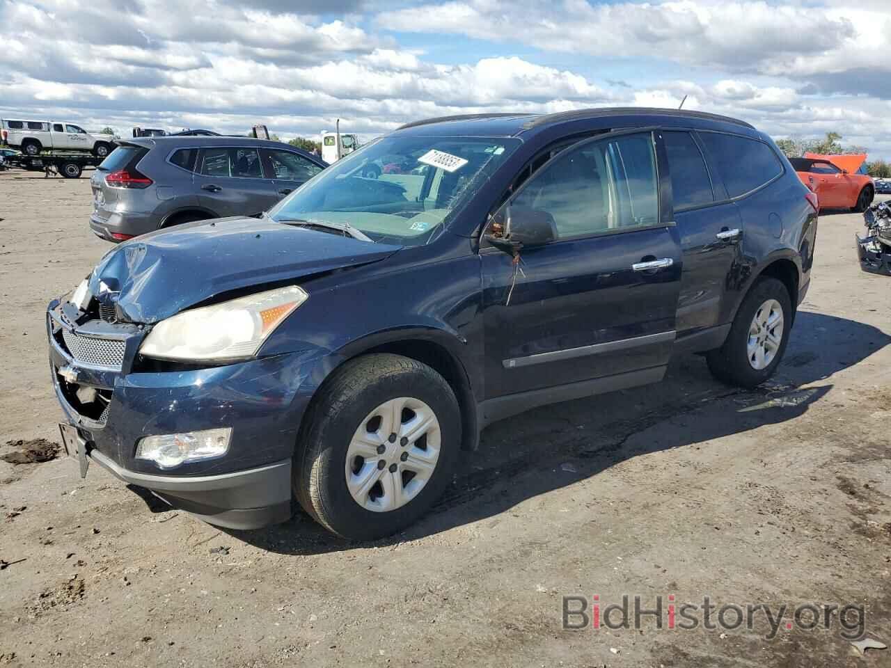 Photo 1GNLREED3AS116981 - CHEVROLET TRAVERSE 2010