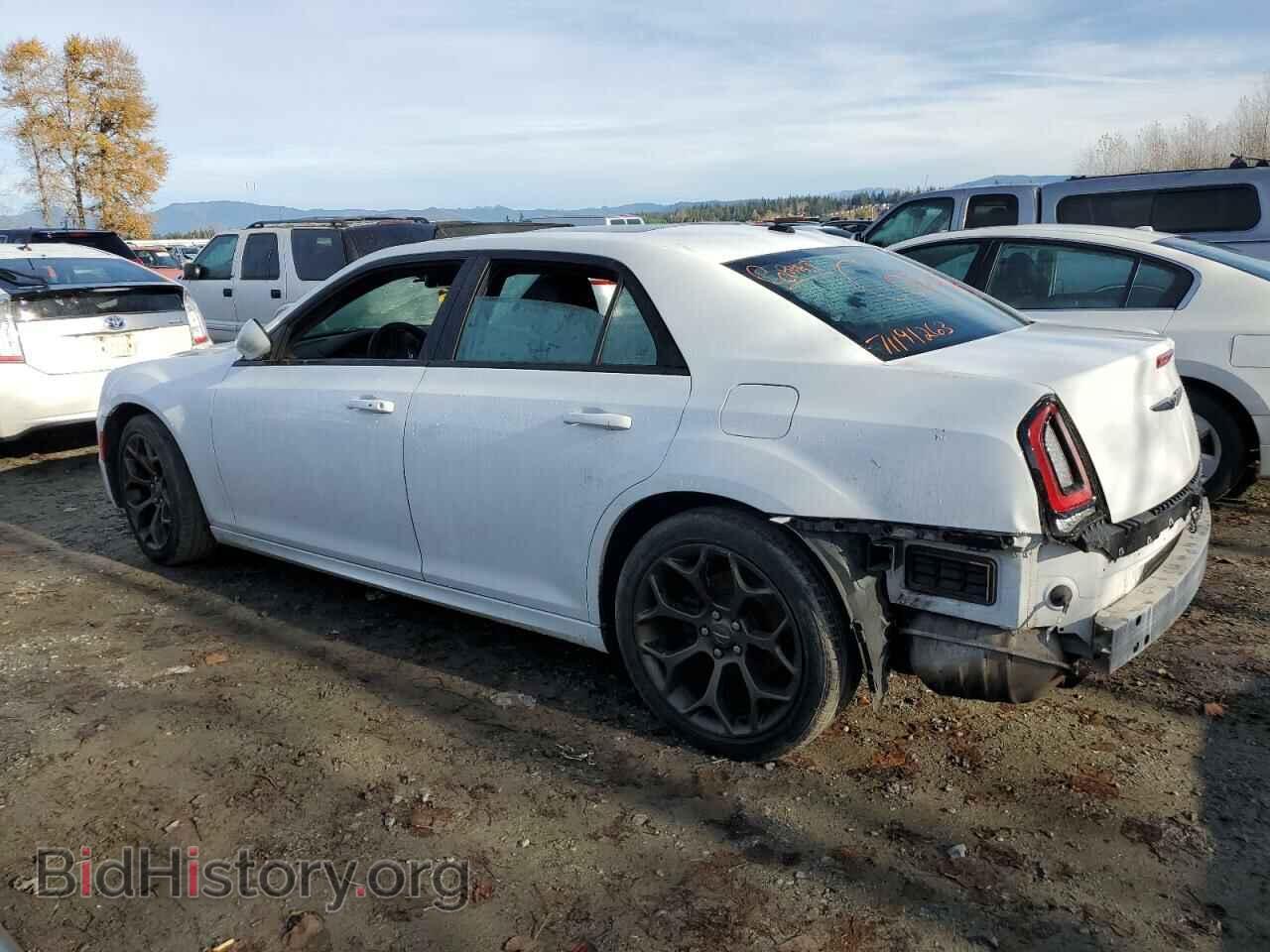 2017 CHRYSLER 300 - VIN: 2C3CCABG5HH631486 - Фото 2