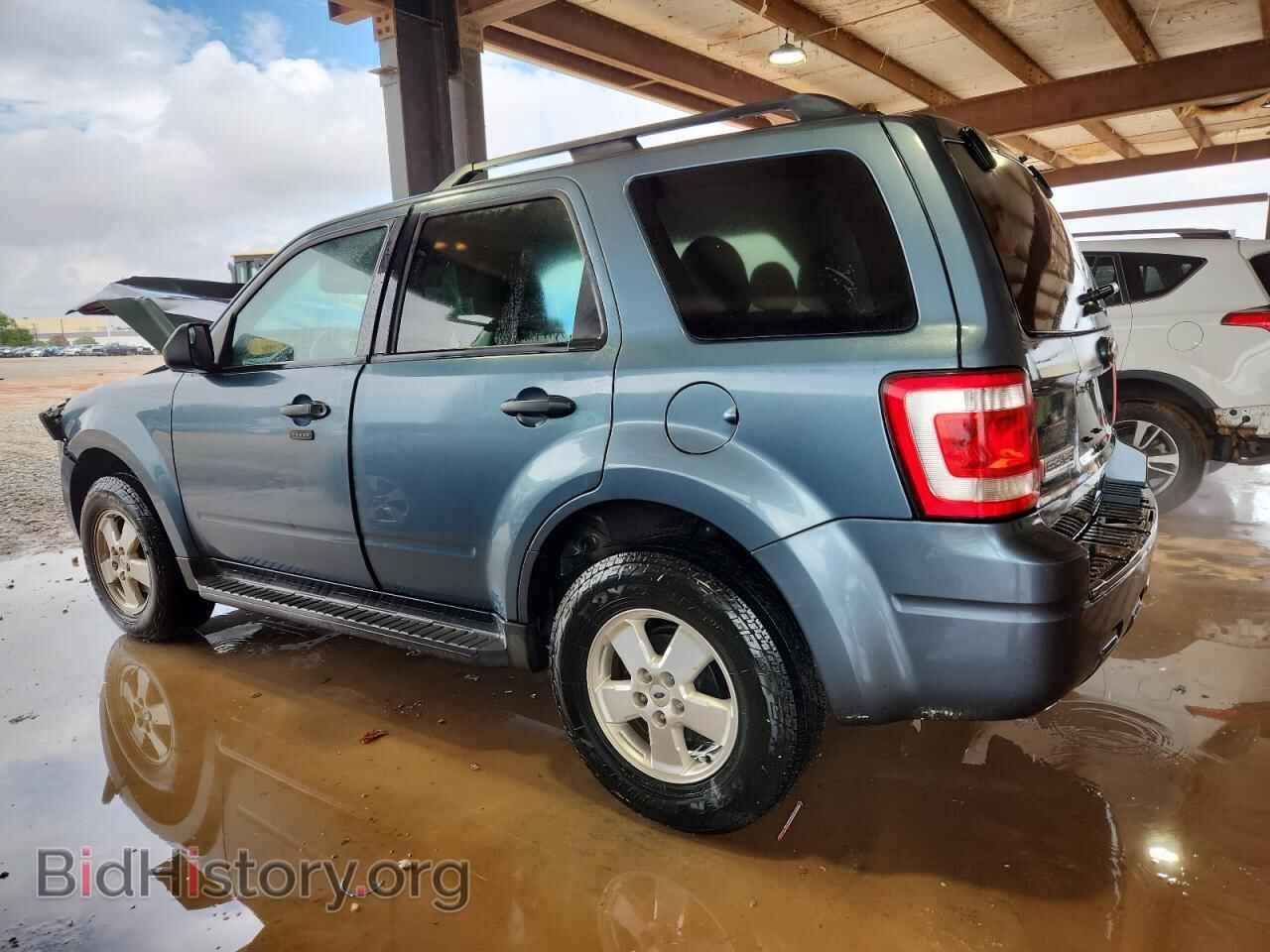 2011 FORD ESCAPE - VIN: 1FMCU0D73BKB43830 - Фото 2