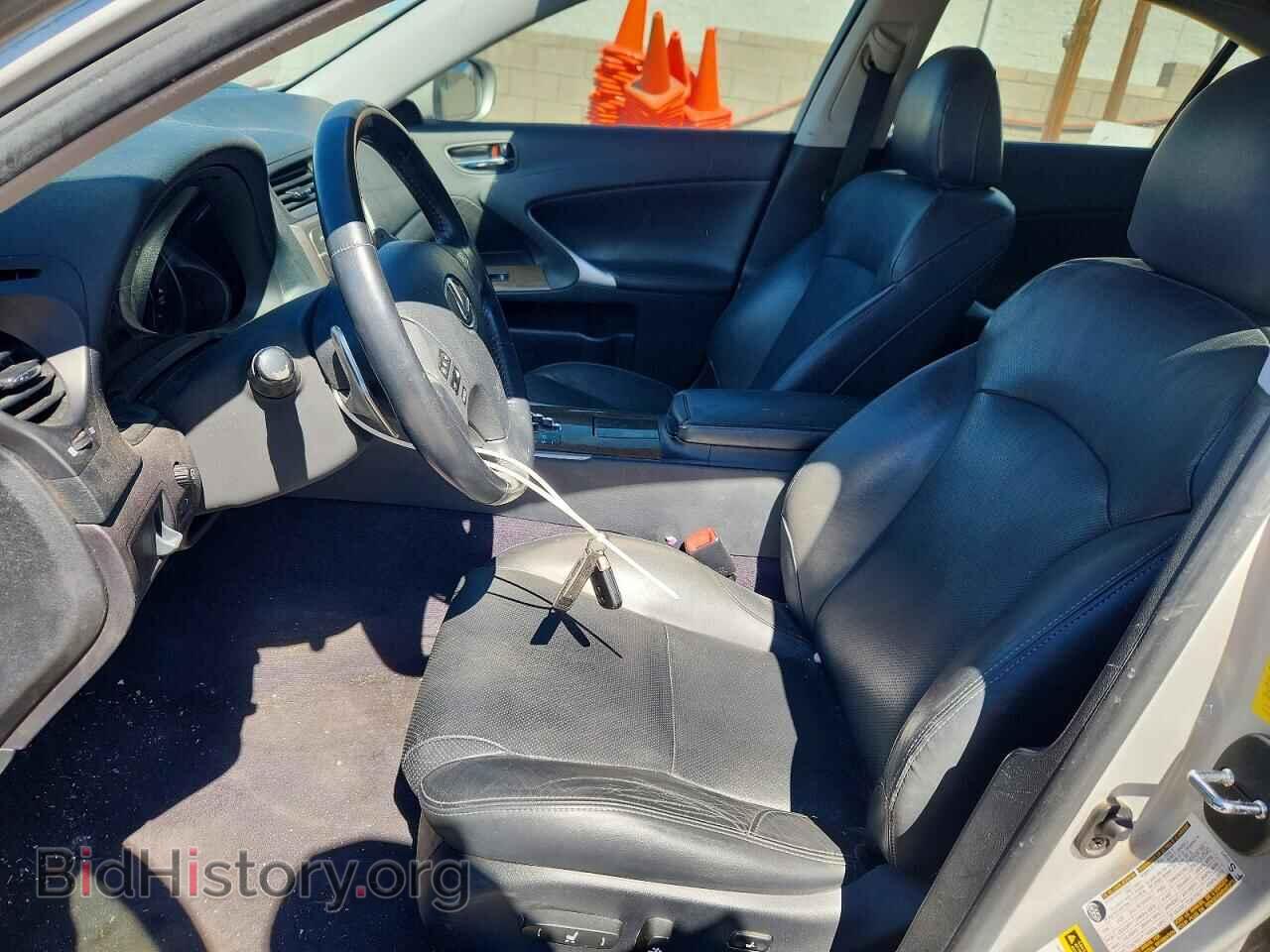 2010 LEXUS IS - VIN: JTHBF5C20A5126301 - Photo 7