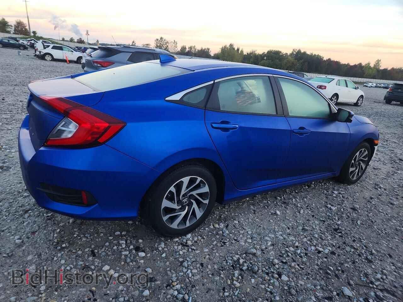 2018 HONDA CIVIC - VIN: 19XFC2F77JE018070 - Photo 3
