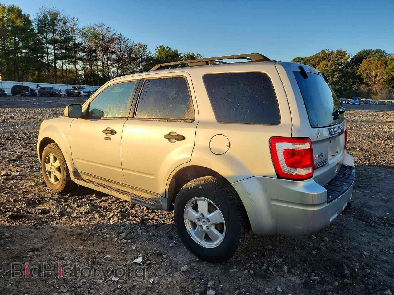 2011 FORD ESCAPE - VIN: 1FMCU9DG9BKB43528 - Фото 2
