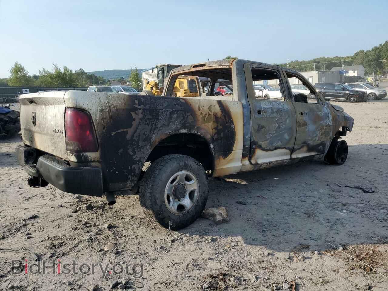 2013 RAM All Models - VIN: 3C6TR5CT2DG550640 - Photo 3
