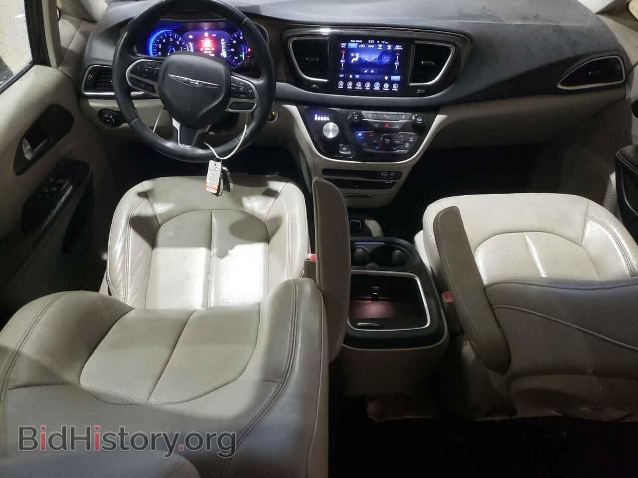 2017 CHRYSLER PACIFICA - VIN: 2C4RC1EG2HR706074 - Photo 8
