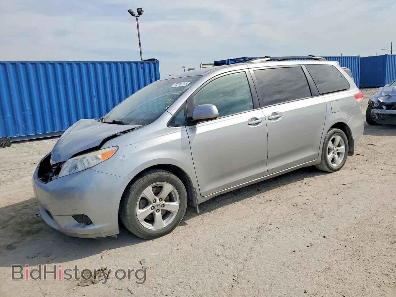 Фотография 5TDKK3DC3CS241108 - TOYOTA SIENNA 2012