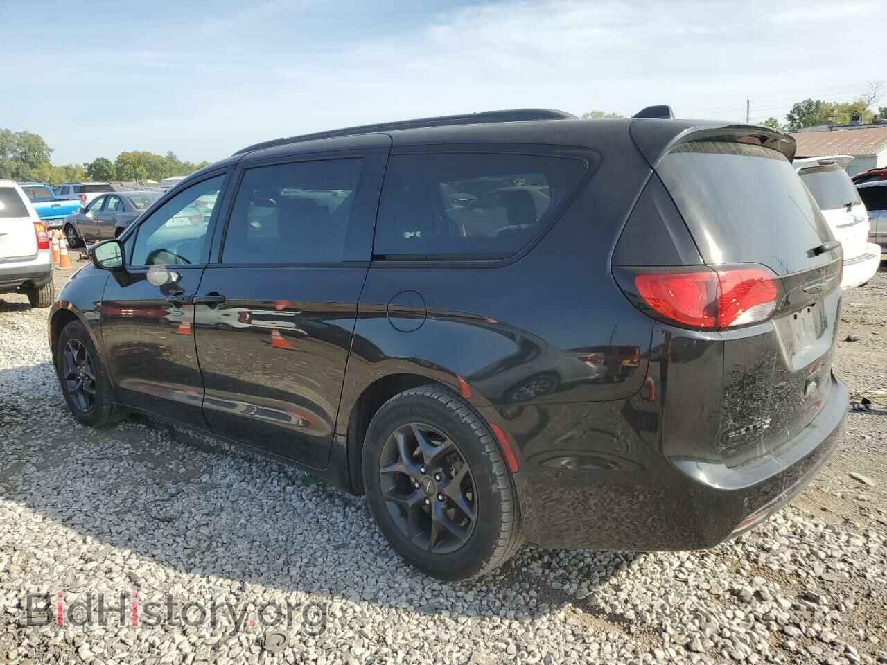 2019 CHRYSLER PACIFICA - VIN: 2C4RC1EG5KR589002 - Photo 2