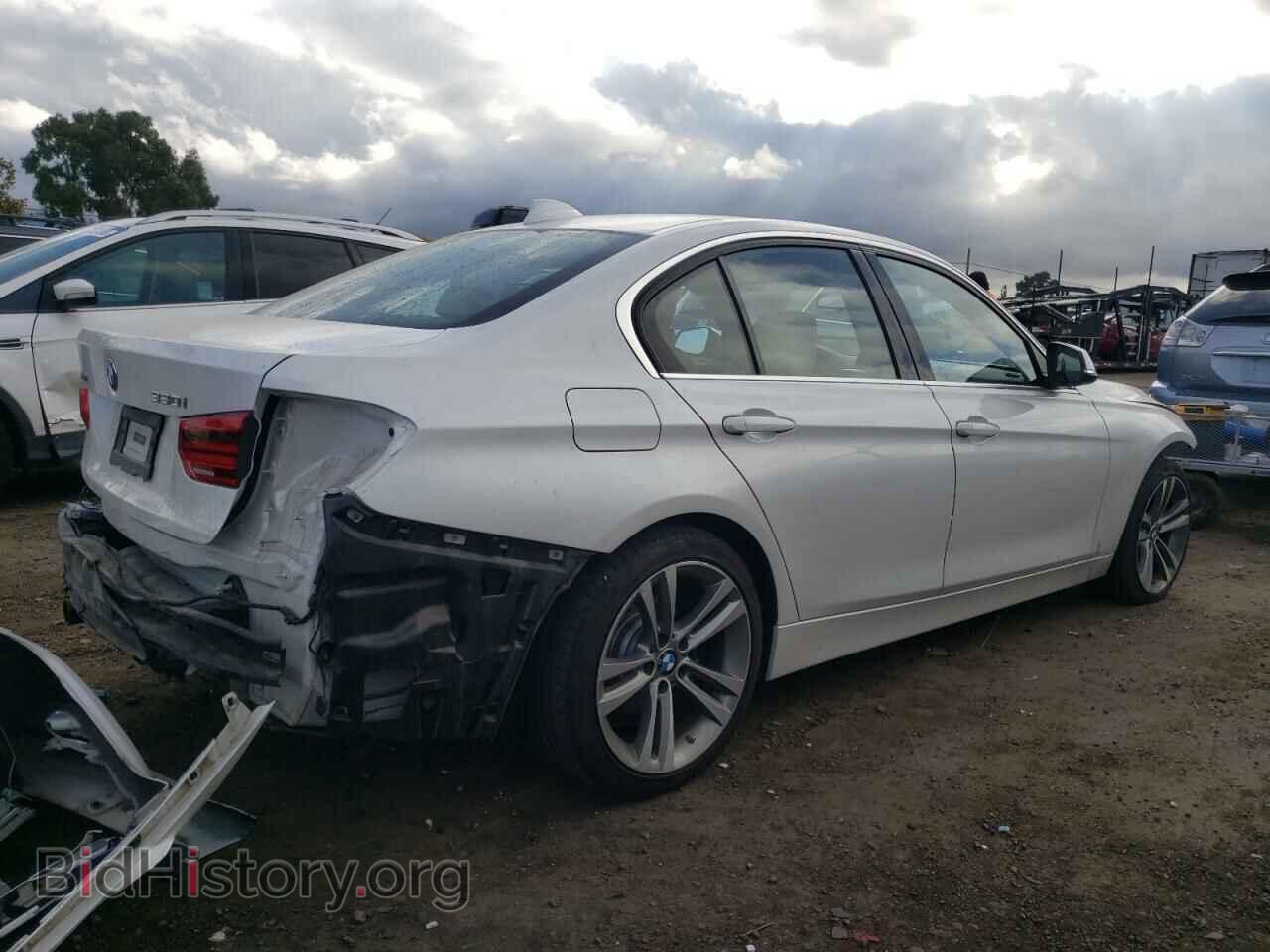 2018 BMW 3 SERIES - VIN: WBA8D9C57JEM33299 - Фото 3