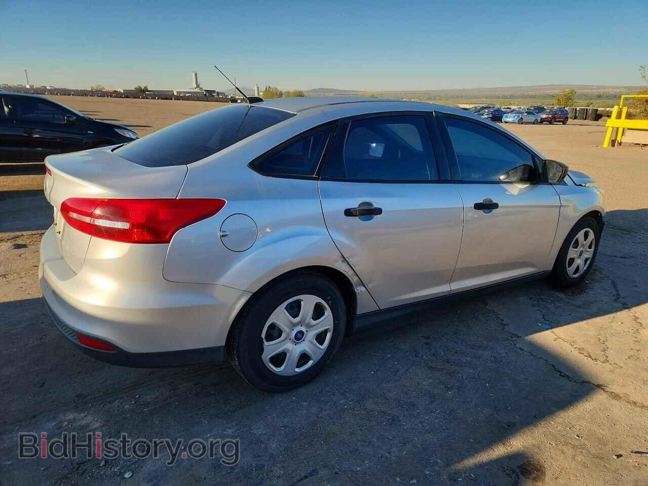 2017 FORD FOCUS - VIN: 1FADP3E24HL342978 - Photo 3