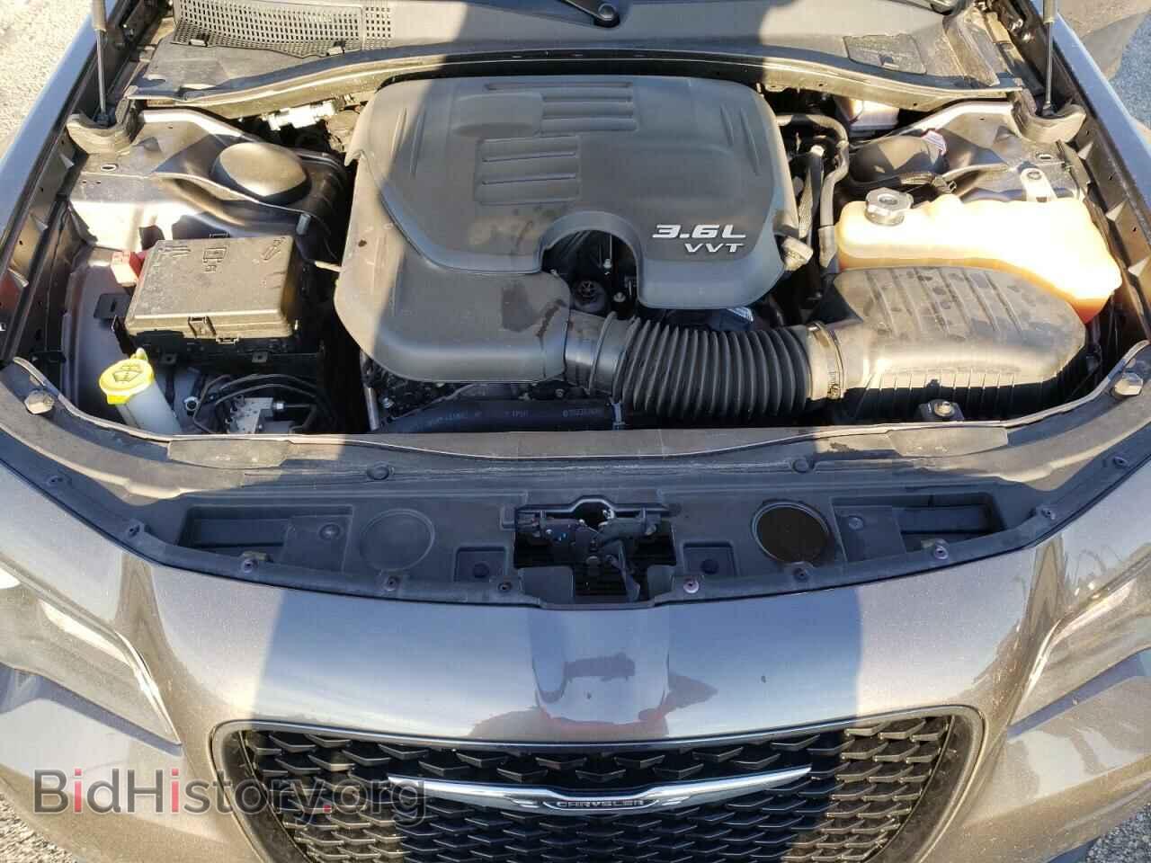 2019 CHRYSLER 300 - VIN: 2C3CCABGXKH660294 - Фото 7