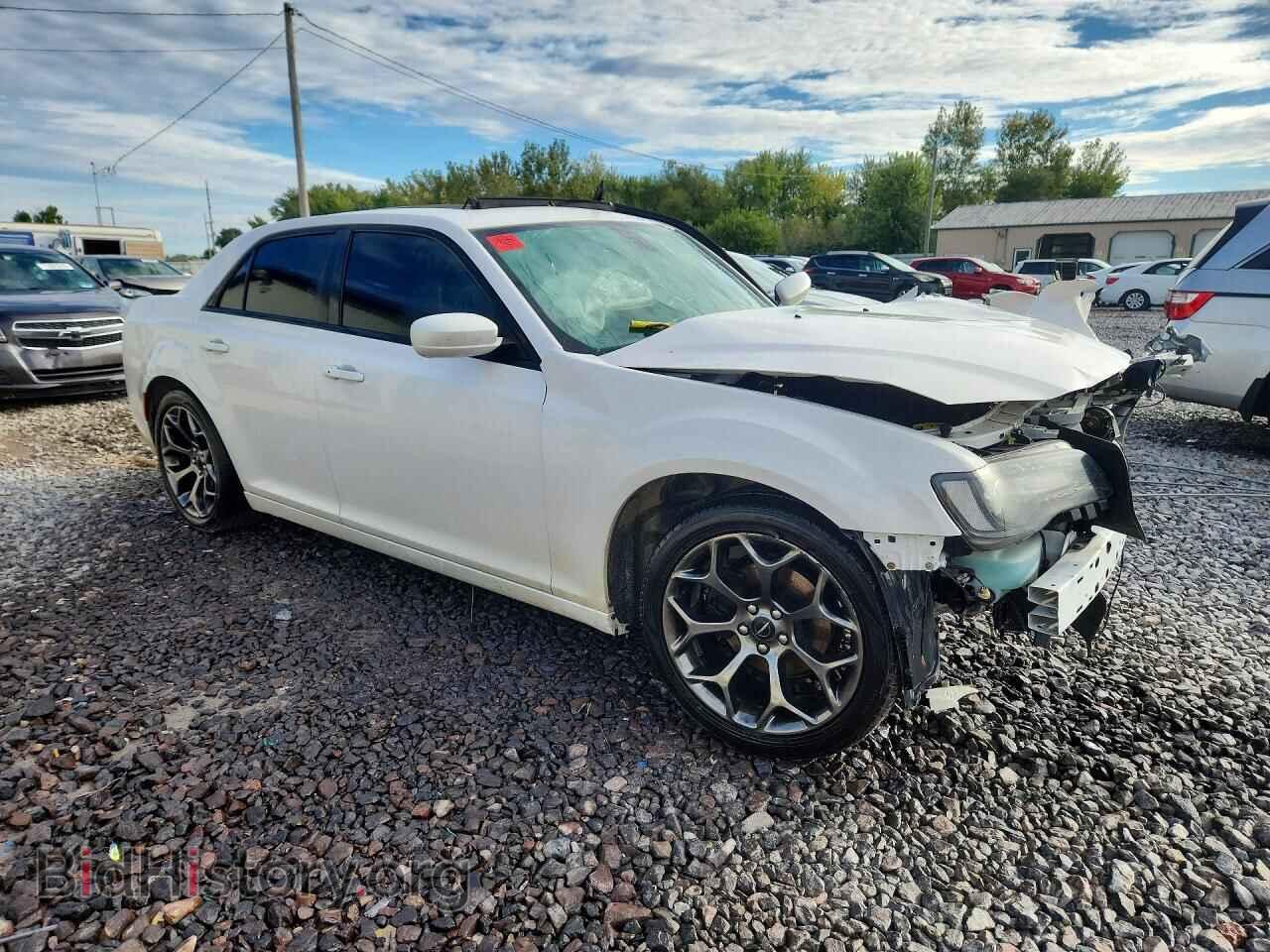 2015 CHRYSLER 300 - VIN: 2C3CCABG3FH837581 - Photo 4