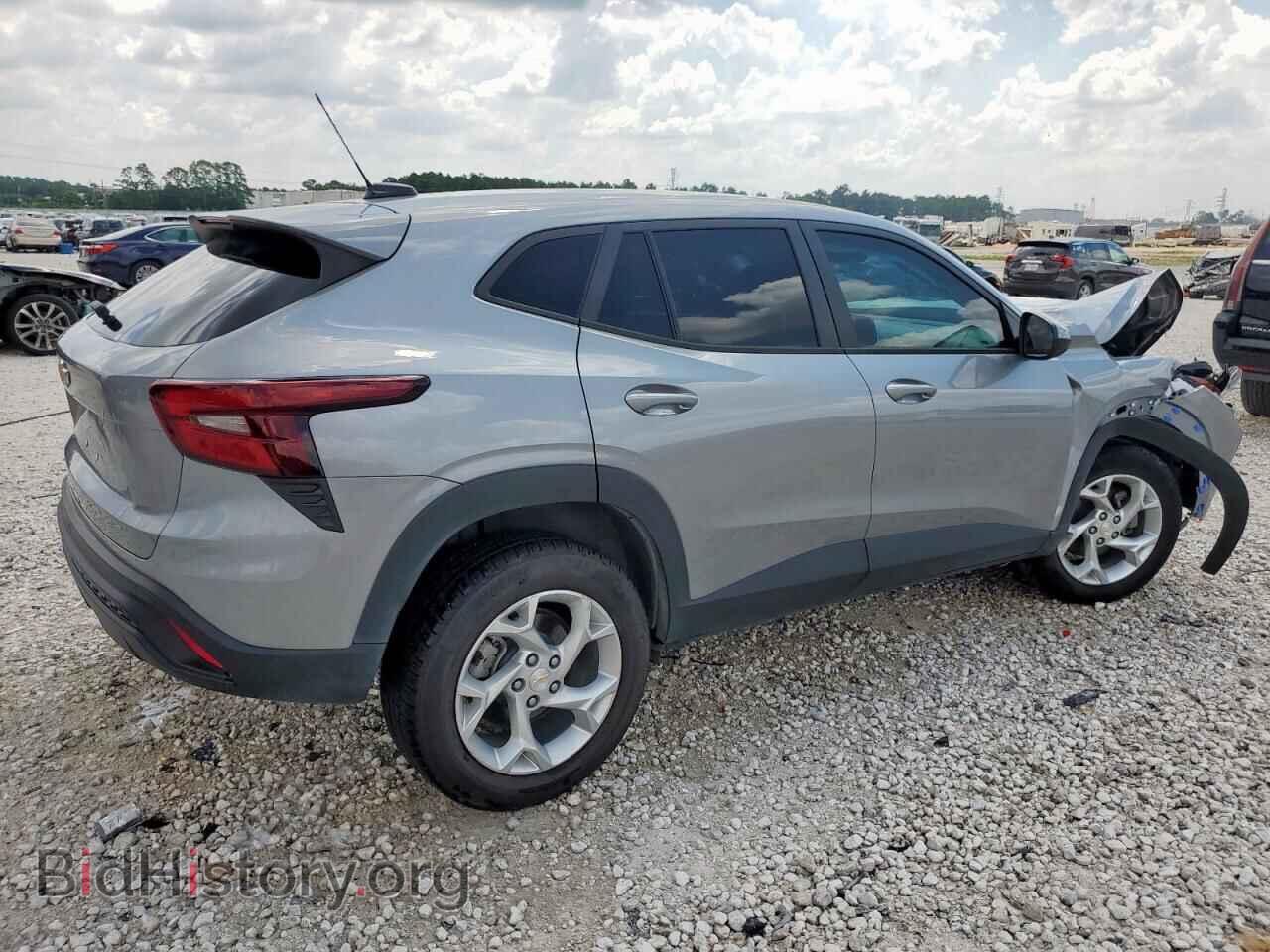 2024 CHEVROLET TRAX - VIN: KL77LFE29RC144075 - Фото 3