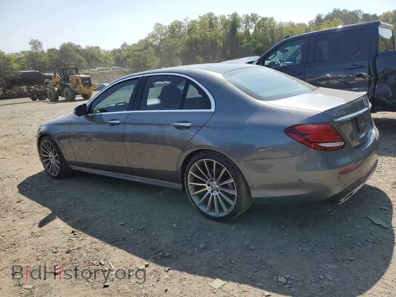 2017 MERCEDES-BENZ E-CLASS - VIN: WDDZF4KB8HA078176 - Фото 2