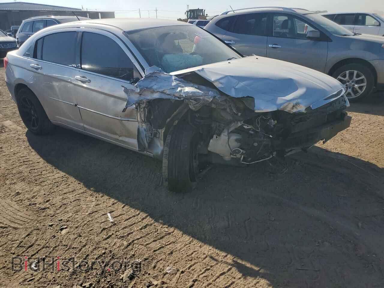 2012 CHRYSLER 200 - VIN: 1C3CCBAG2CN248192 - Фото 4
