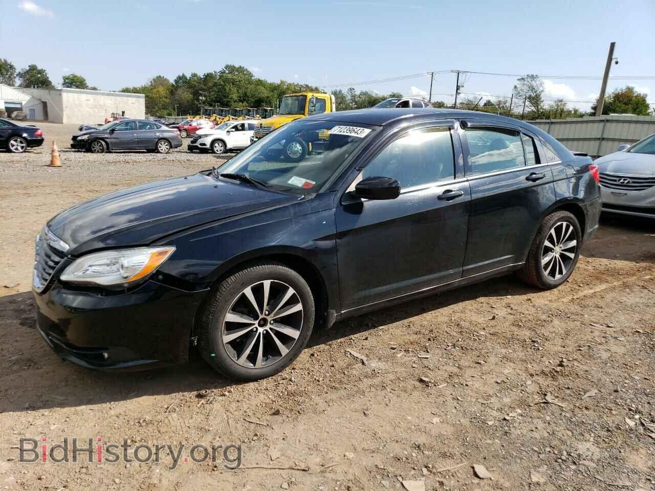 Фотография 1C3CCBHG6CN106952 - CHRYSLER 200 2012
