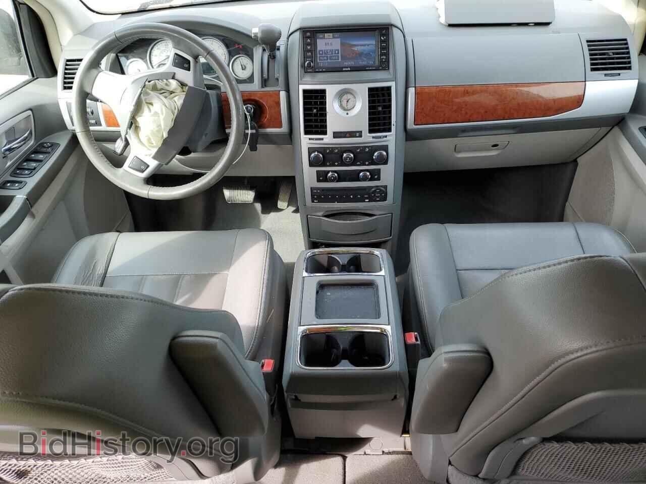 2009 CHRYSLER MINIVAN - VIN: 2A8HR54179R590279 - Фото 8