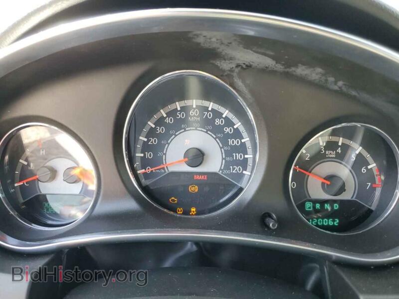 2013 Chrysler 200 (VIN 1C3CCBBB8DN743923) — фото 9 из 13