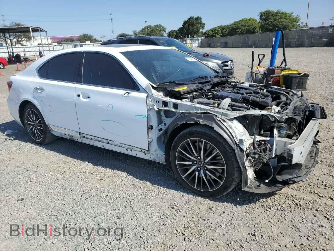 2013 LEXUS LS460 - VIN: JTHBL5EF8D5122137 - Photo 4