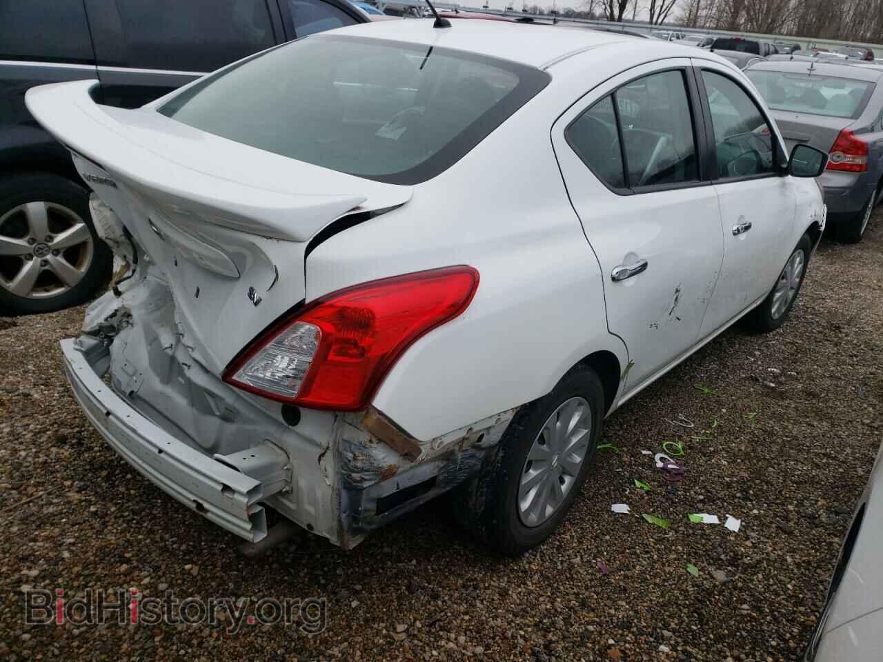 2017 NISSAN VERSA - VIN: 3N1CN7AP8HK421717 - Фото 3
