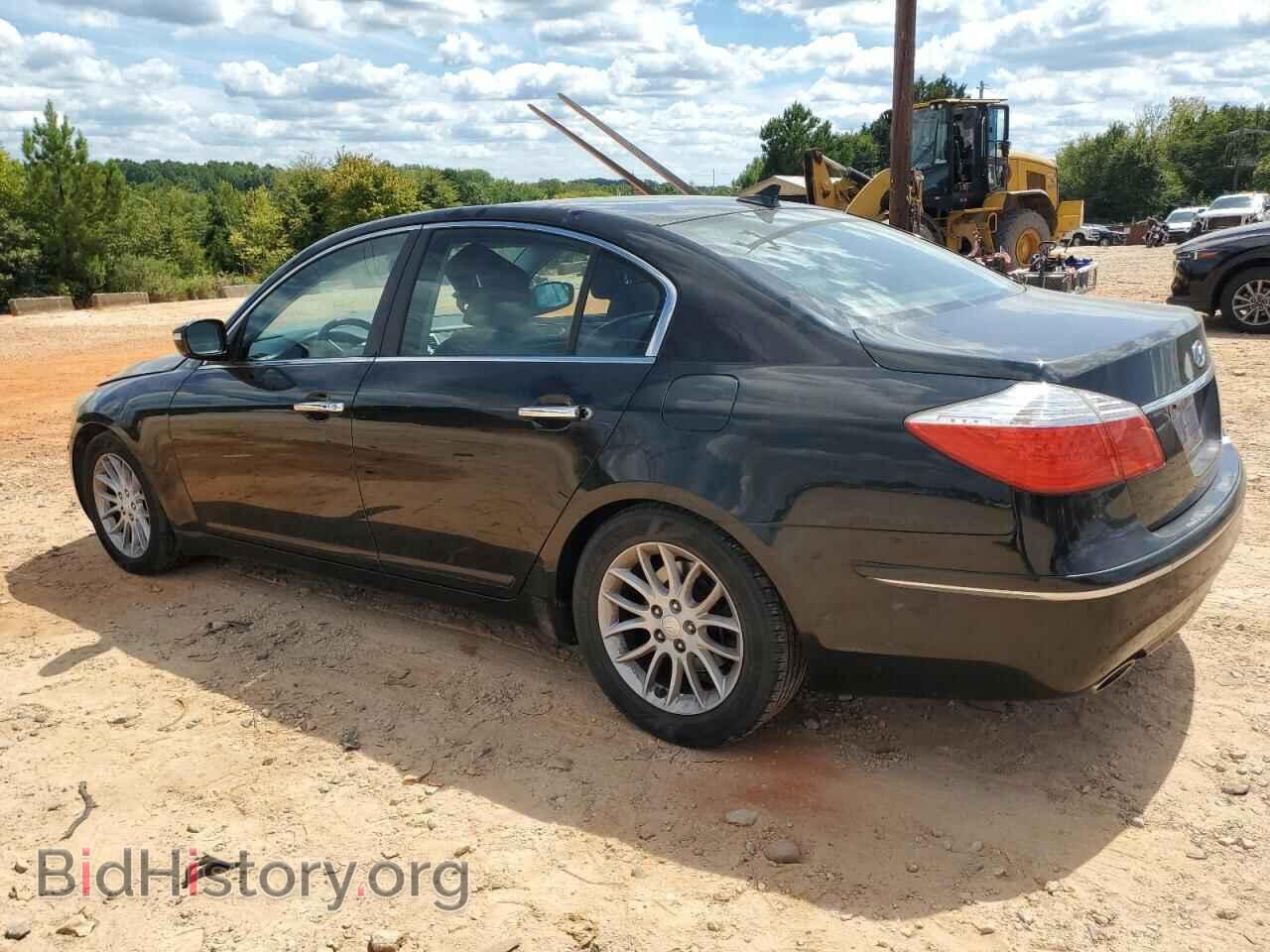 2011 HYUNDAI GENESIS - VIN: KMHGC4DE9BU112824 - Фото 2