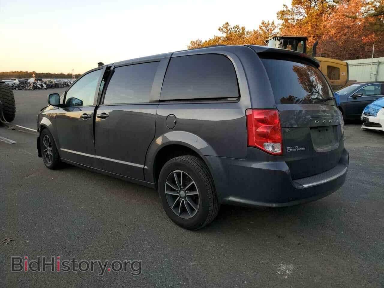 2018 DODGE CARAVAN - VIN: 2C4RDGEGXJR281144 - Фото 2