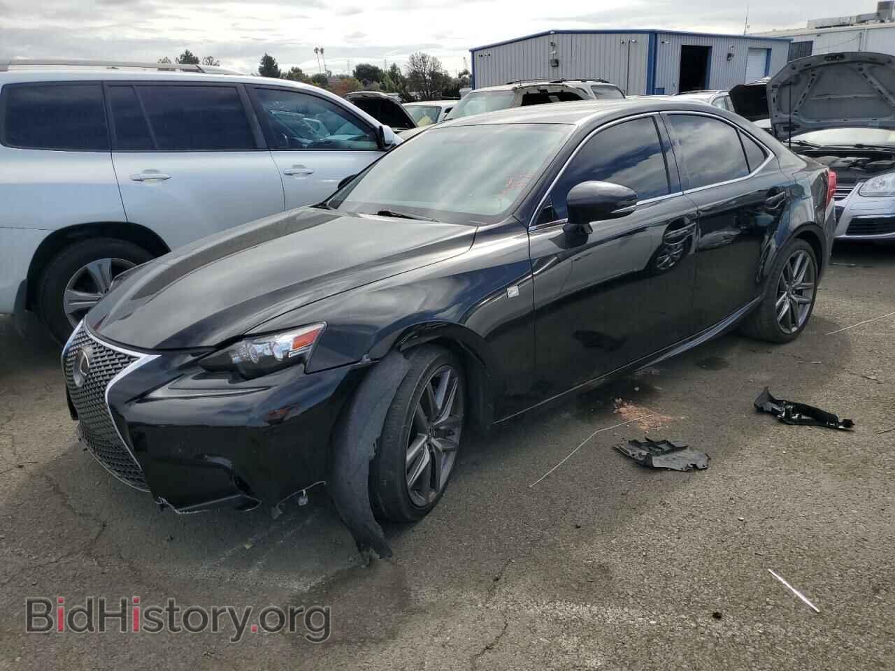 Photo JTHBE1D20F5020836 - LEXUS IS 2015