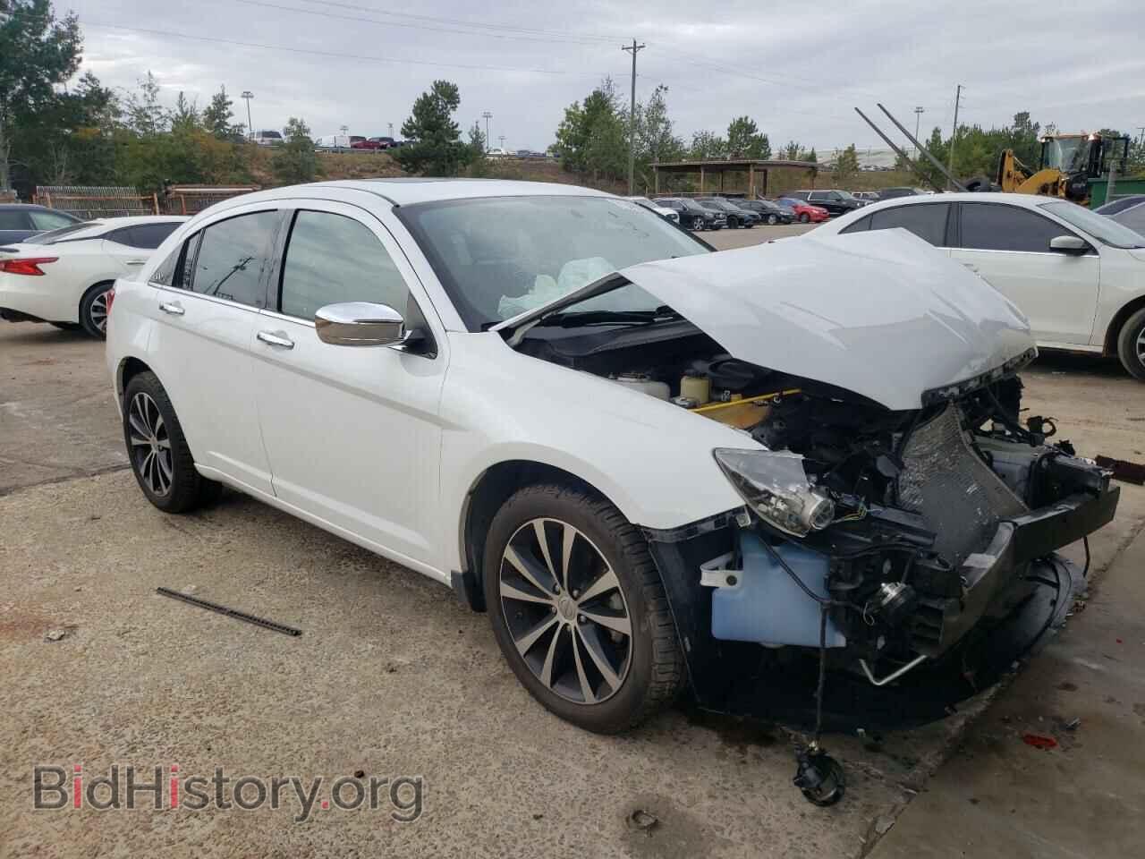 2013 CHRYSLER 200 - VIN: 1C3CCBCG8DN505371 - Фото 4