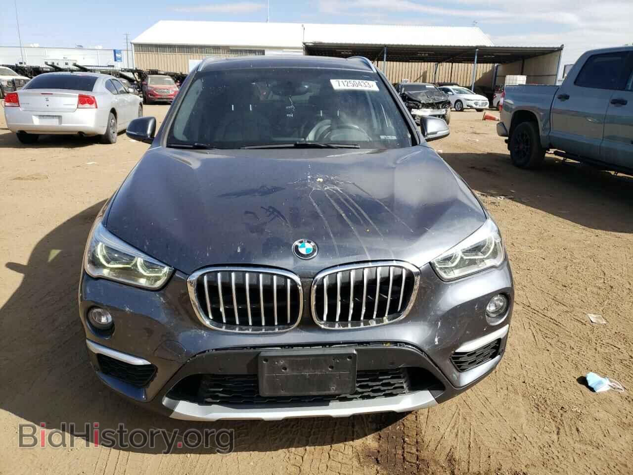2017 BMW X1 - VIN: WBXHT3C31H5F80042 - Фото 5